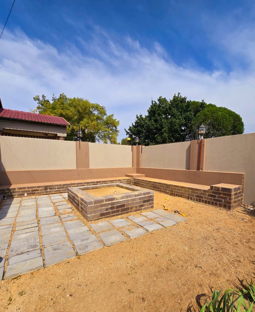 3 Bedroom Property for Sale in La Hoff North West